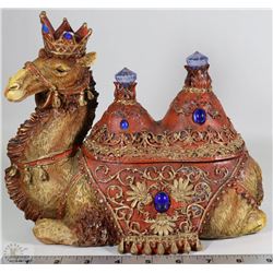 VINTAGE JEWELED CAMEL OPENING CENTRE LID