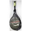 Image 1 : LOT OF 2 TENNIS RACQUETS INCL SLAZENGER