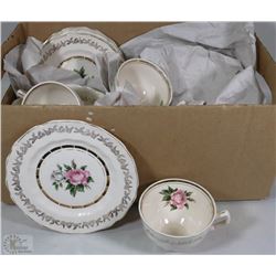 EARLY 1950'S JOHNSON BROTHERS 22K GOLD FILIGREE