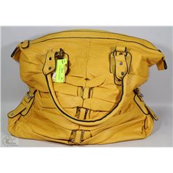 NEW COOL PURSE IN YELLOW