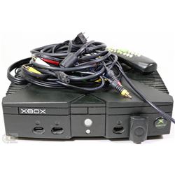 XBOX WITH REMOTE AND ALL CORDS