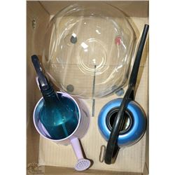 BOX WITH ROUND TERRARIUM AND PLANT SUPPLIES