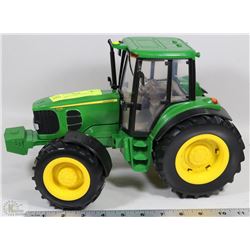 BRITAIN ERTL JOHN DEERE 7330 PREMIUM