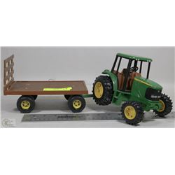 DIE CAST /PLASTIC ERTL JOHN DEERE