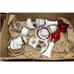 FLAT OF MINIATURE CUPS AND MINIATURE LAMPS