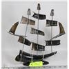 Image 1 : HANDMADE BULL HORN SHIP