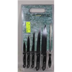 NEW 7PC GERMAN STYLE KNIFE SET WITH CUTTING BOARD