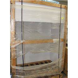 TUB SURROUND WITH TUB