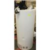 Image 1 : GIANT GREEN FOAM ELECTRIC HOT WATER TANK 151L