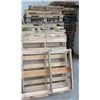 Image 1 : LARGE LOT OF PALLETS