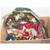 Image 1 : LOT OF CHRISTMAS DECORATIONS AND WREATH