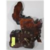 Image 1 : CHARACTER NATURAL WOOD CLOCK