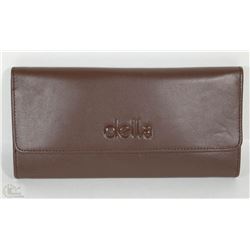 NEW DELLA LEATHER KAREN WALLET MOCHA COLOR