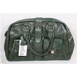 NEW DELLA LEATHER RESEDA BRITTANY PURSE GREEN