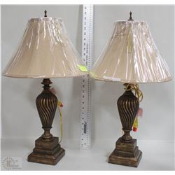 NEW VANITY MATCHING DECOR INCL JEWELRY BOX,