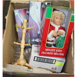 BOX OF WOODEN COFFEE MUG HOLDERS, CHRISTMAS