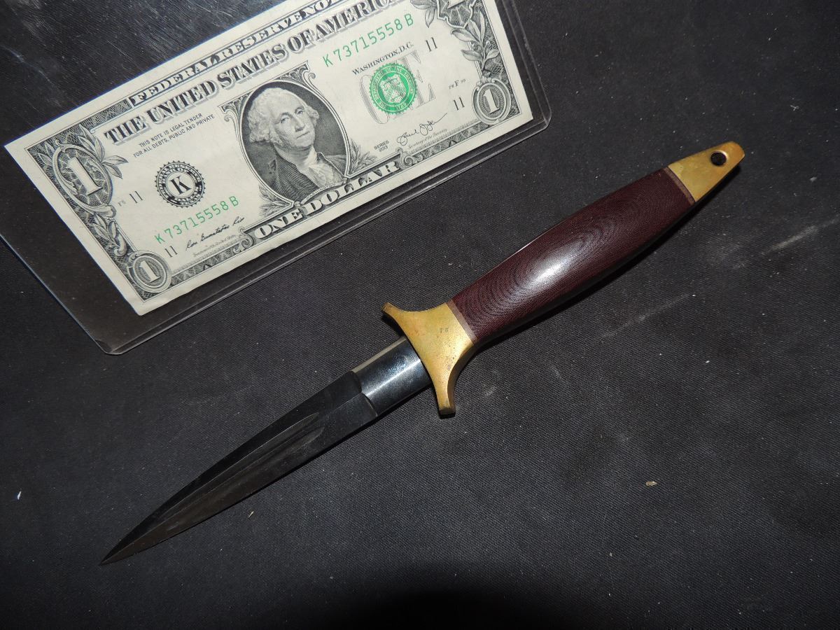 CHILD S PLAY 2 SCREEN USED HERO KNIFE CHUCKY REACHES FOR AND THE GIRL HOLDS child-s-play-2-screen-used-hero-knife-chucky-reaches-for-and-the-girl-holds