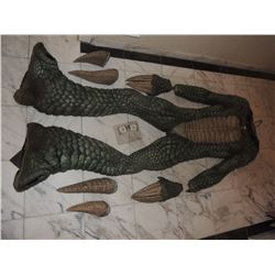 LAND OF THE LOST SCREEN USED HERO SLEESTAK SUIT #18