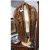 Image 1 : FUR STOLE STAND NOT INCLUDED