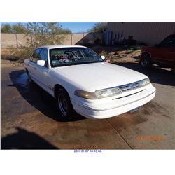 1997 - FORD CROWN VICTORIA// RESTORED SALVAGE