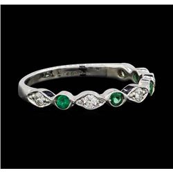 14KT White Gold 0.20ctw Emerald and Diamond Ring