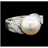 Image 1 : Pearl and Diamond Ring - Platinum