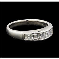 1 ctw Diamond Ring - Platinum