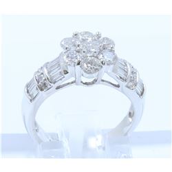 18K WHITE GOLD DIAMOND RING:5.55 GRAMS/DIAMOND:1.36CT