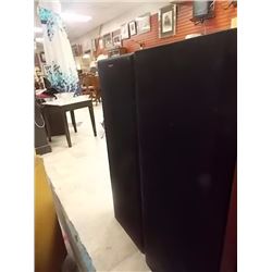 SONY STERO SPEAKERS - TALL HOUSE SPEAKERS - 2 TTL