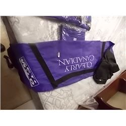 NEW CLEARLY CANADIAN SNOW BOARD/ SKI CARRY BAG