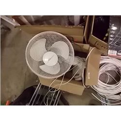 TABLE FAN & BOX OF PICTURE FRAMES