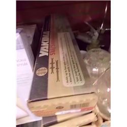 YAKIMA SKI/SNOWBOARD HOLDER