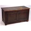 Image 1 : 18th century oak coffer with hinged lid abo…