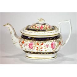 Early 19th century Coalport porcelain teapo…