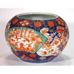 Japanese Imari porcelain jardiniere with ve…
