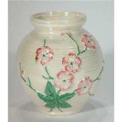 Maling vase, hand painted with sprigs of fl…