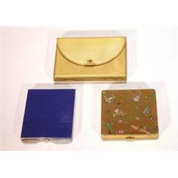 1950s compact printed with romantic couples…