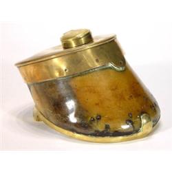 Brass mounted horse's hoof inkwell, 13cm hi…