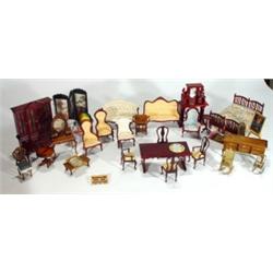 Box of assorted dolls house furniture…