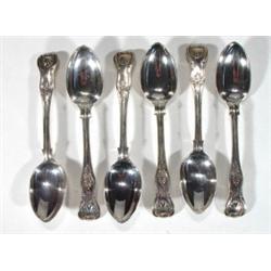 Set of six Victorian silver dessert spoons,…