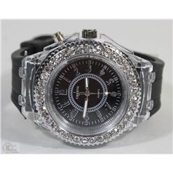 NEW MENS BLING FASHION WATCH