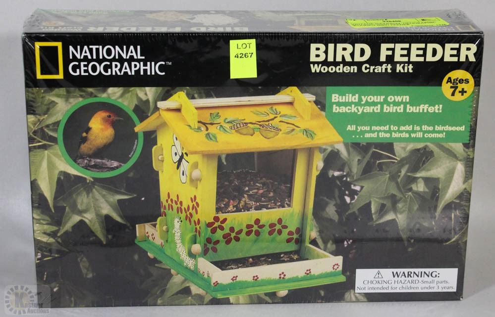 National geographic wooden bird feeder