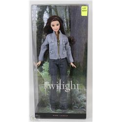 2009 MATTEL TWILIGHT BELLA BARBIE COLLECTOR PINK