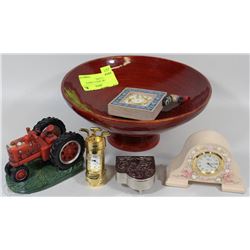 WOOD BOWL WITH 5 VARIOUS DESKTOP CLOCKS