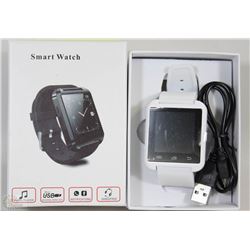 SMART WATCH IN WHITE