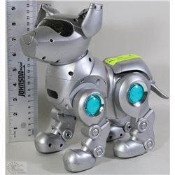 VINTAGE SILVER TEKNO ROBOT DOG INTERACTIVE PUPPY