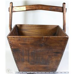 ANTIQUE WOOD DOVE TAILED HAND CRAFTED WHEAT BASKET