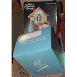BOX WITH MUSICAL ANIMATED HOUSE & TEDDY STOVE TOP