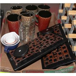 BOX WITH 6 MUGS, MEASURING CUPS , CANDLE HOLDERS