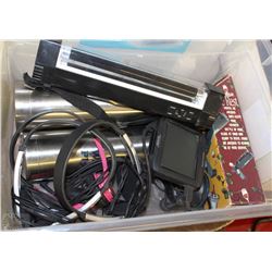 2 THERMOS/BLACK LIGHT FLASH LITE MAGELLIAN